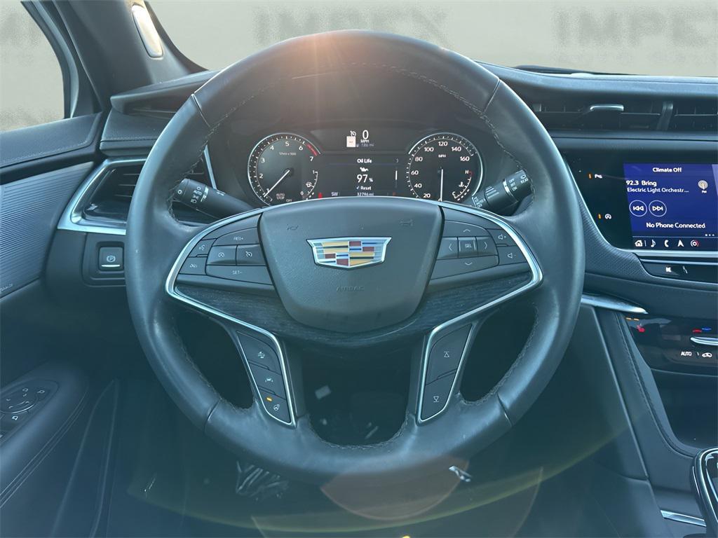 used 2024 Cadillac XT5 car