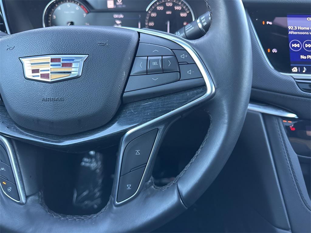 used 2024 Cadillac XT5 car