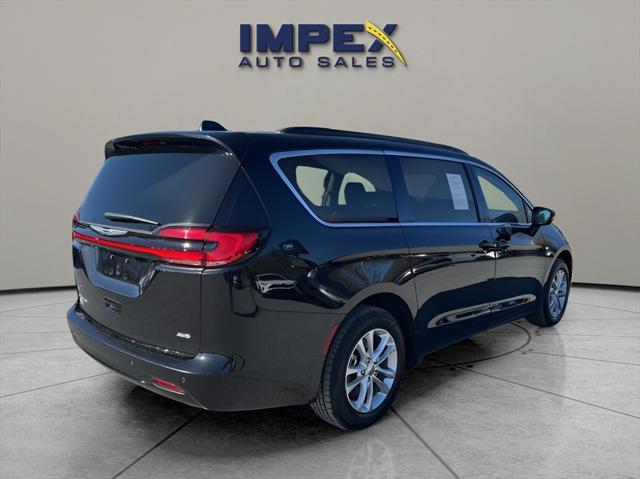 used 2021 Chrysler Pacifica car, priced at $21,280