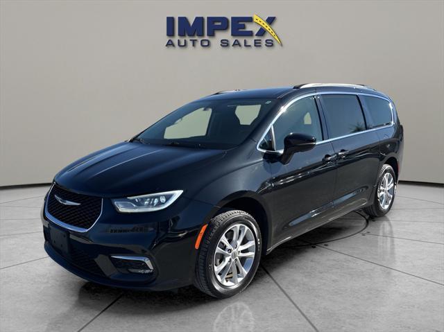 used 2021 Chrysler Pacifica car