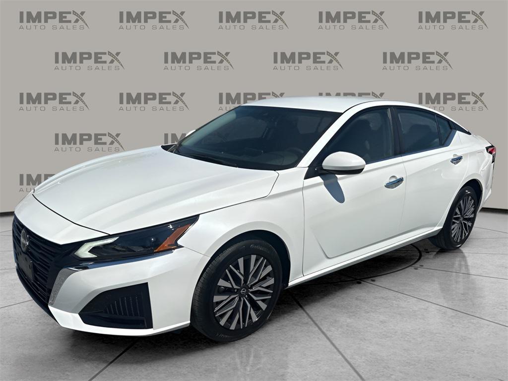 used 2023 Nissan Altima car, priced at $23,900