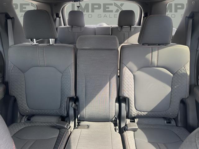 used 2025 Honda Pilot car, priced at $38,980