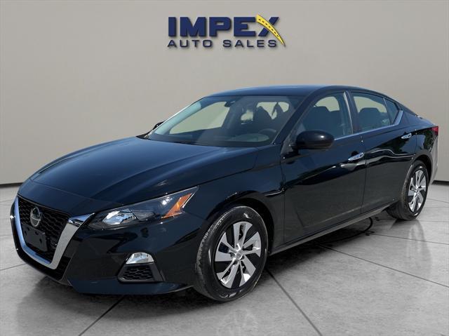 used 2022 Nissan Altima car, priced at $18,300