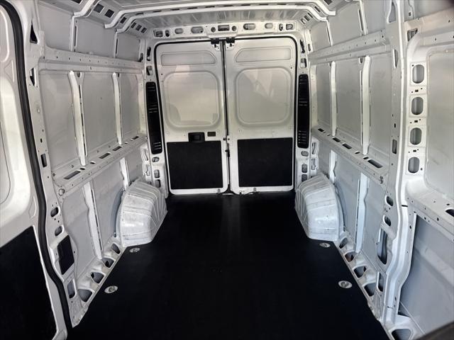 used 2023 Ram ProMaster 2500 car, priced at $31,370