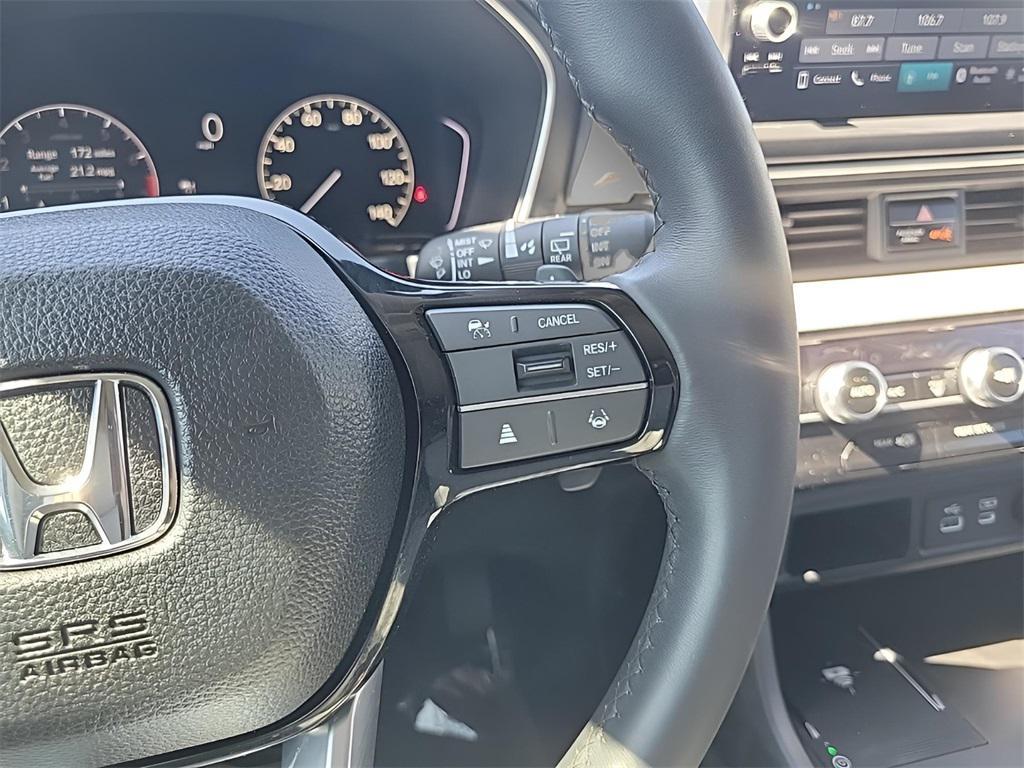 used 2024 Honda Pilot car, priced at $40,995