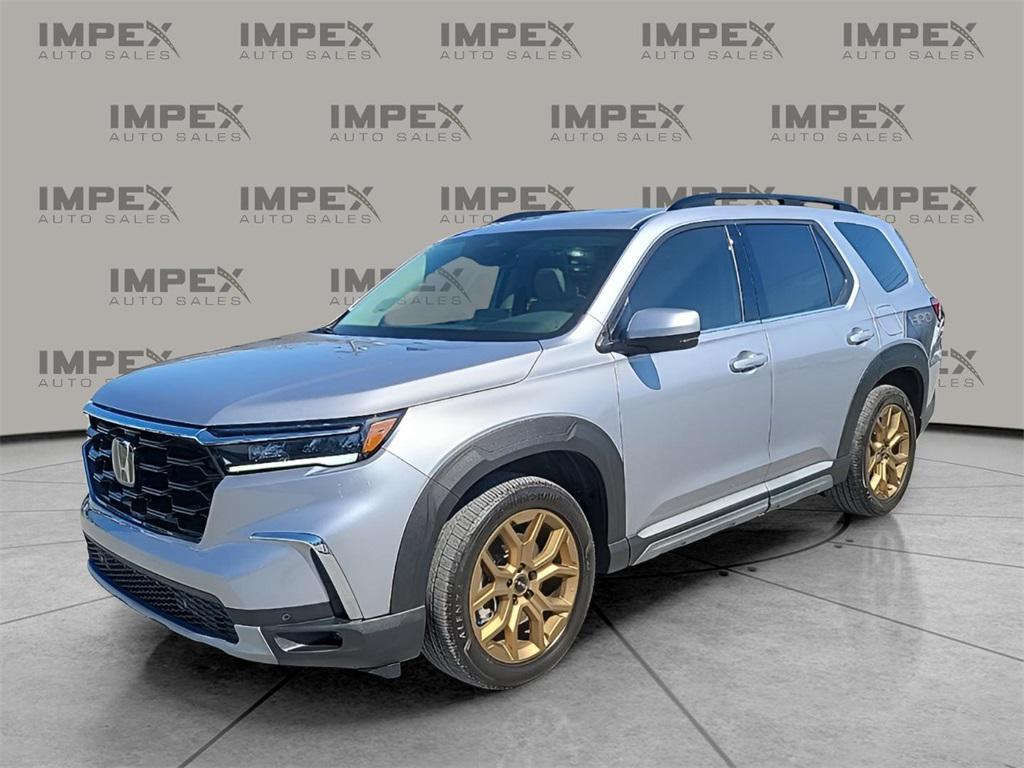 used 2024 Honda Pilot car, priced at $40,995