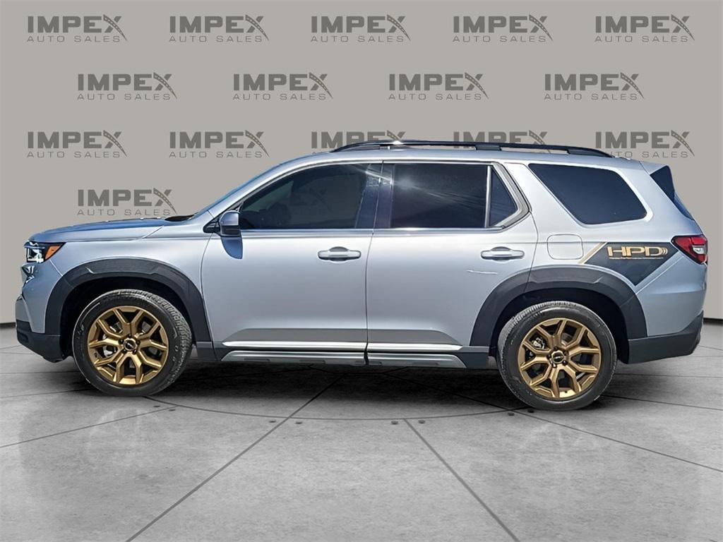 used 2024 Honda Pilot car, priced at $40,995