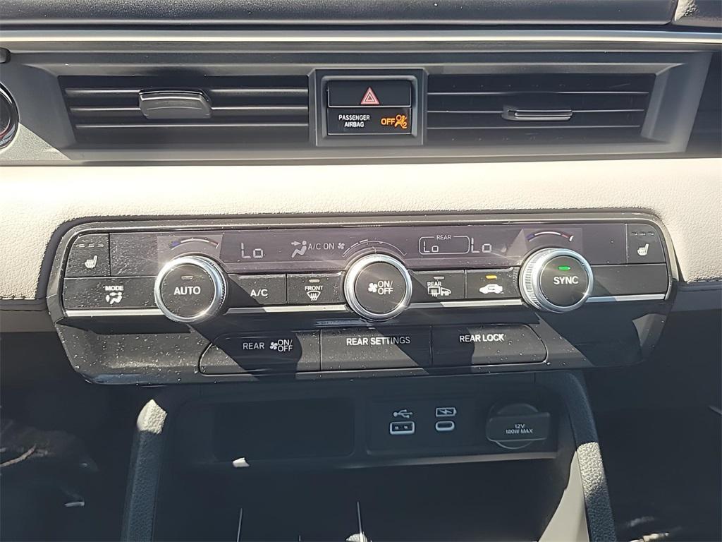 used 2024 Honda Pilot car, priced at $40,995