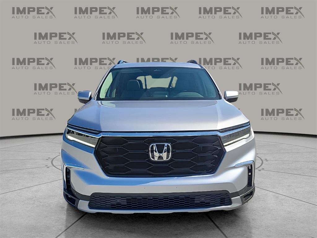 used 2024 Honda Pilot car, priced at $40,995