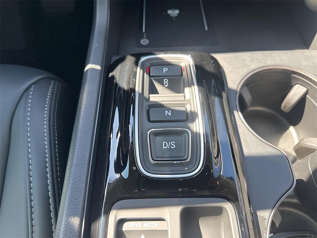 used 2025 Honda Pilot car, priced at $40,350