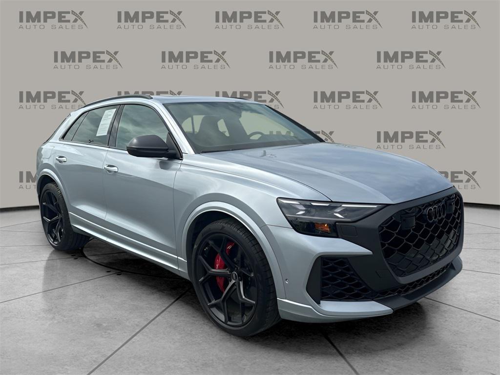 used 2025 Audi RS Q8 car, priced at $136,500