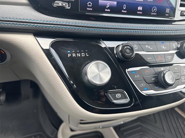 used 2021 Chrysler Pacifica car, priced at $20,800