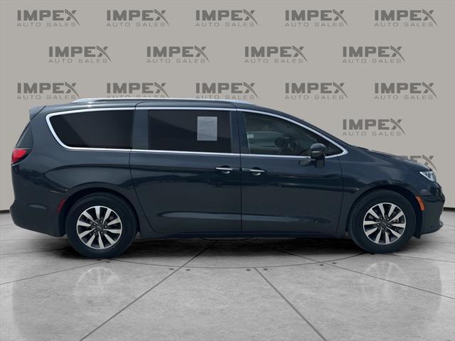used 2021 Chrysler Pacifica car, priced at $20,800