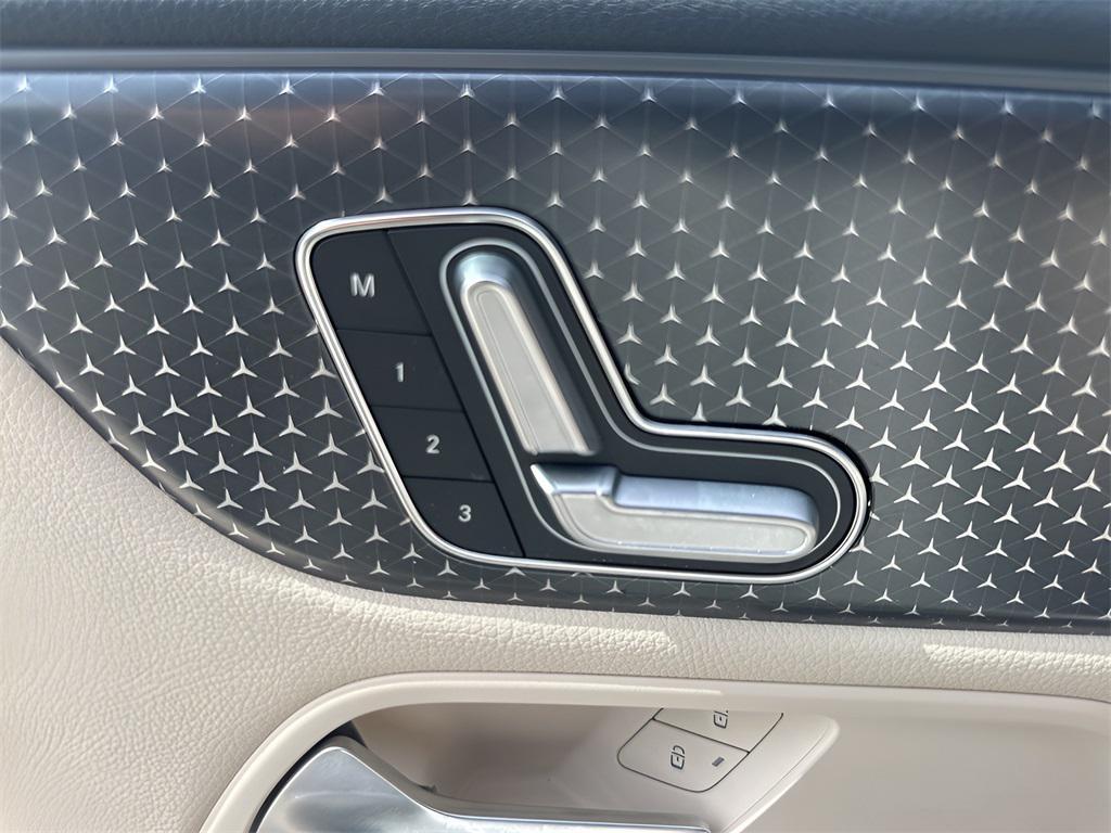 used 2025 Mercedes-Benz GLA 250 car, priced at $34,450