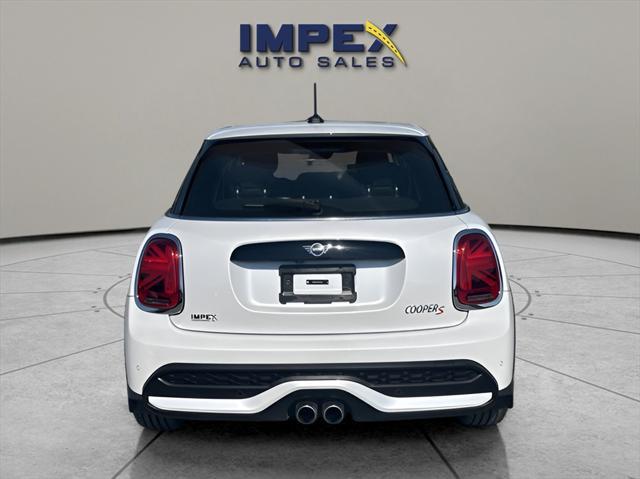 used 2024 MINI Hardtop car, priced at $28,500