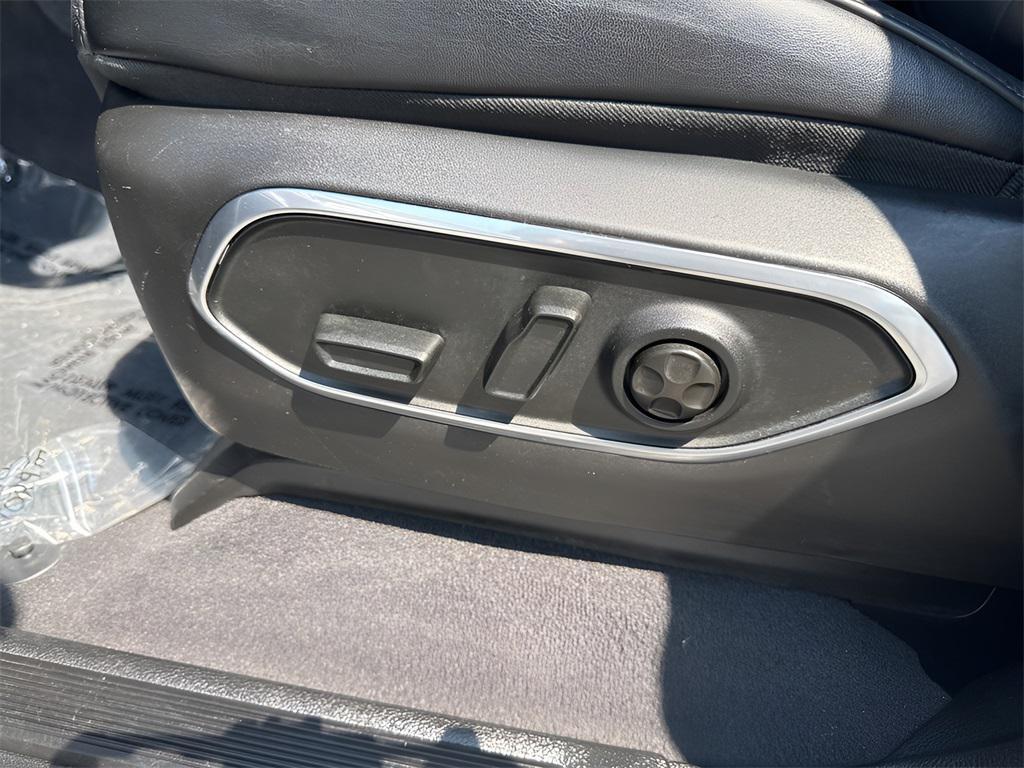 used 2024 Jeep Wagoneer L car, priced at $42,400