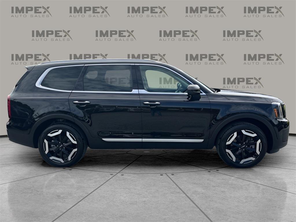 used 2025 Kia Telluride car, priced at $37,550
