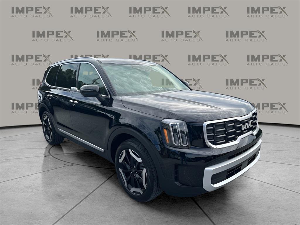 used 2025 Kia Telluride car, priced at $37,550