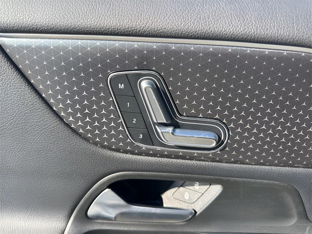 used 2025 Mercedes-Benz GLA 250 car, priced at $34,995