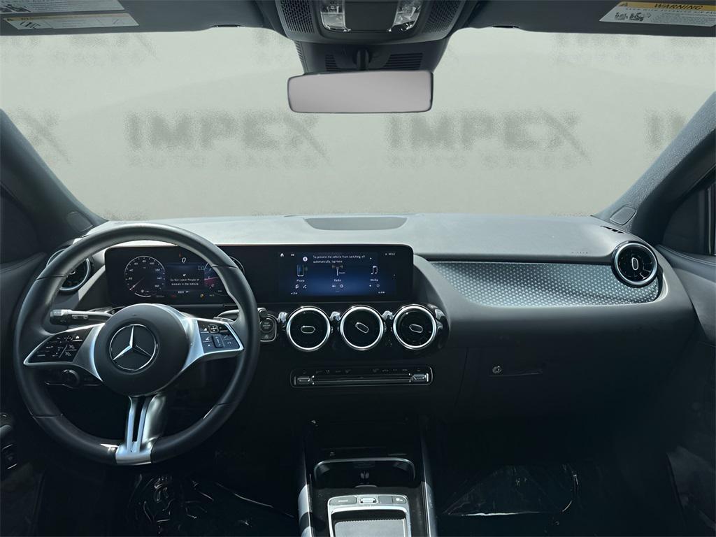 used 2025 Mercedes-Benz GLA 250 car, priced at $33,900