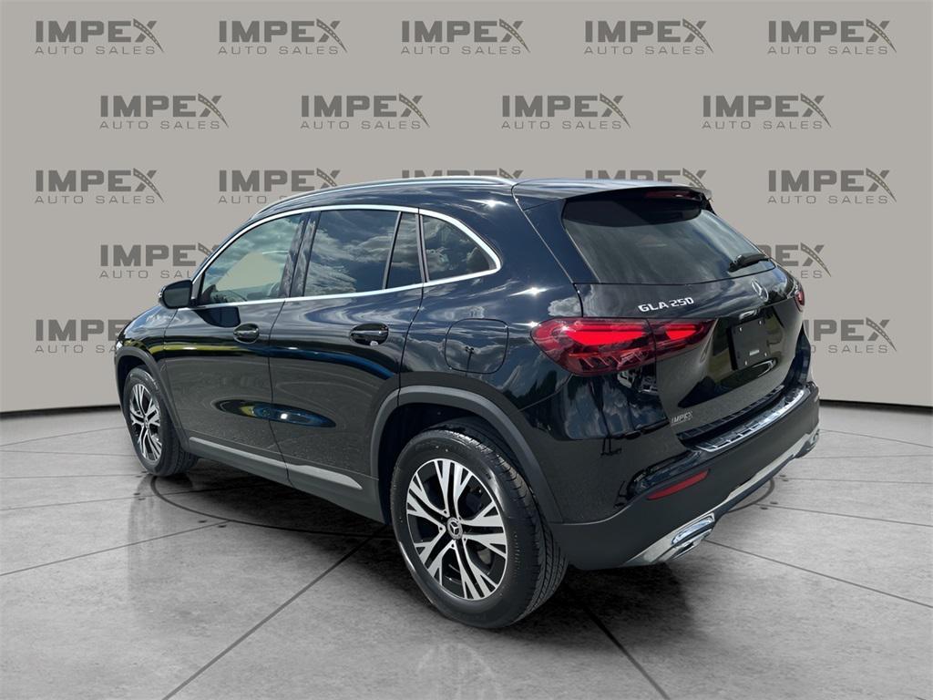 used 2025 Mercedes-Benz GLA 250 car, priced at $33,900