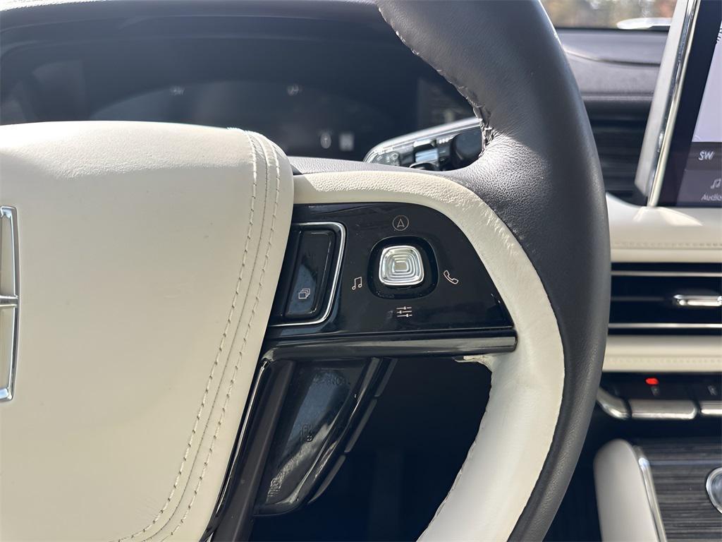 used 2024 Lincoln Aviator car, priced at $64,390