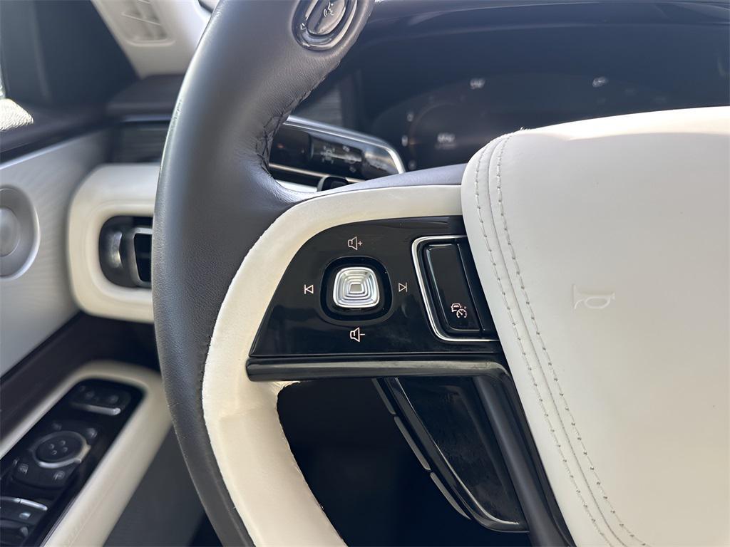 used 2024 Lincoln Aviator car, priced at $64,390