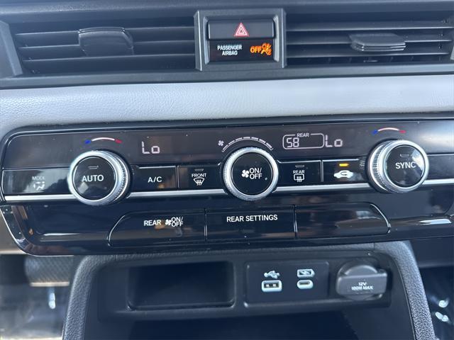 used 2023 Honda Pilot car, priced at $32,450