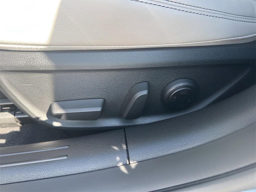 used 2025 Genesis G70 car, priced at $32,750