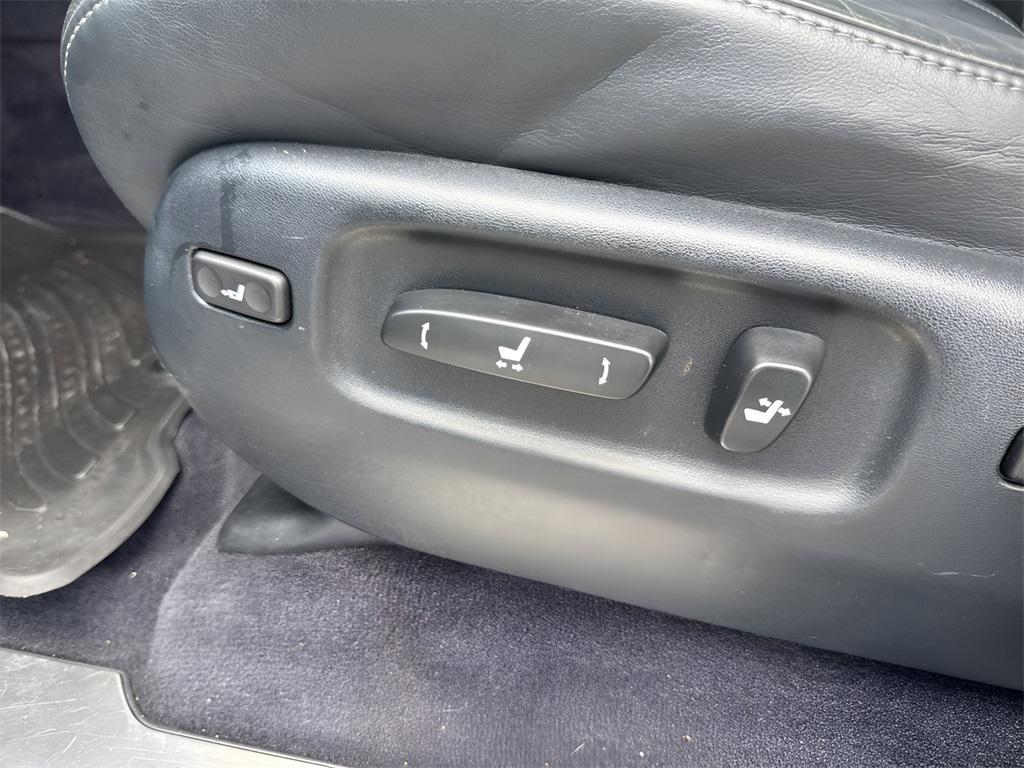 used 2018 Lexus LX 570 car, priced at $49,995