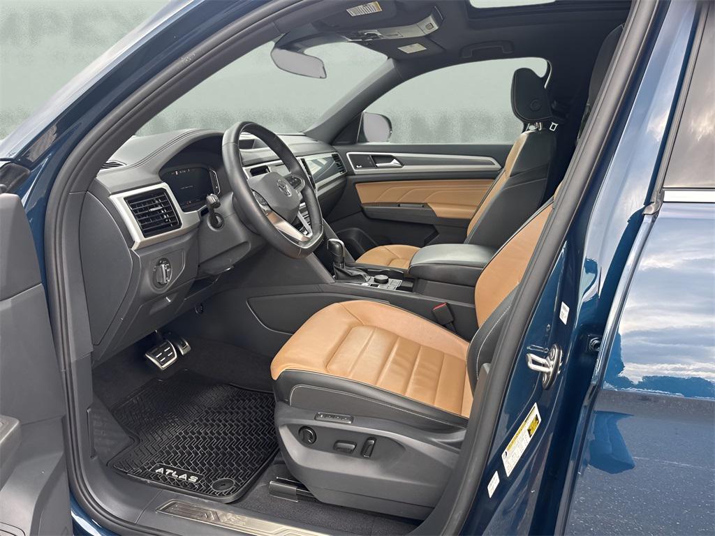 used 2023 Volkswagen Atlas Cross Sport car, priced at $28,980