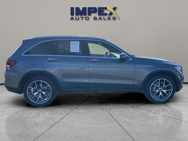 used 2020 Mercedes-Benz GLC 300 car, priced at $27,100