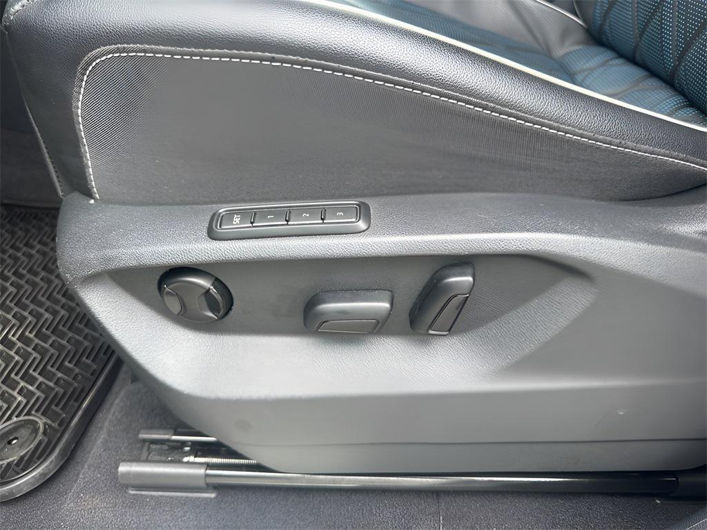 used 2024 Volkswagen Atlas Cross Sport car, priced at $37,980