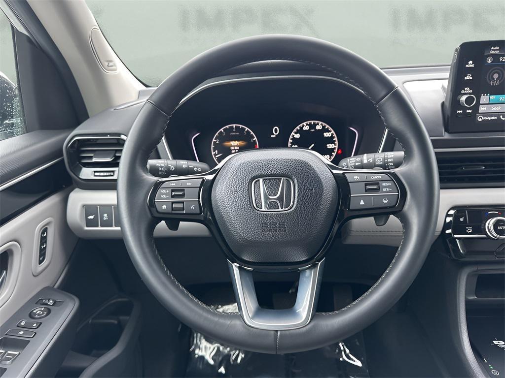used 2025 Honda Pilot car, priced at $43,500