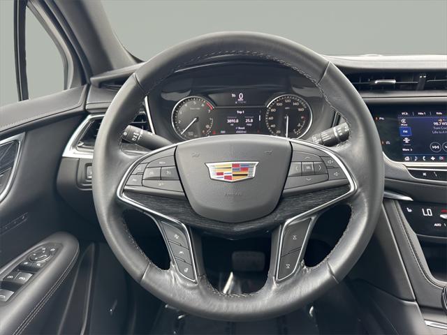 used 2022 Cadillac XT5 car, priced at $27,200