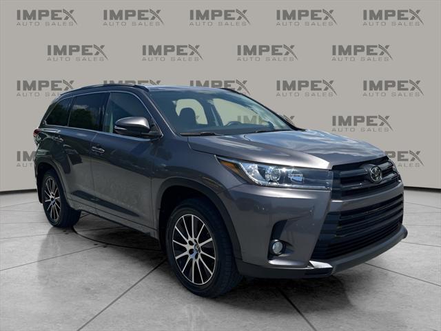 used 2018 Toyota Highlander car, priced at $26,980