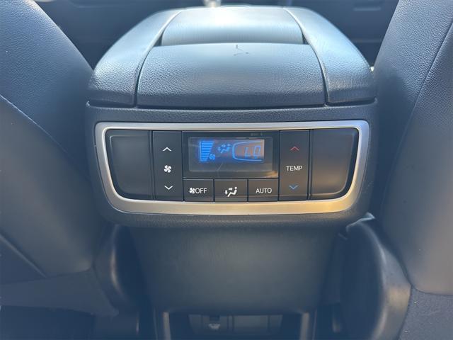 used 2018 Toyota Highlander car, priced at $26,980