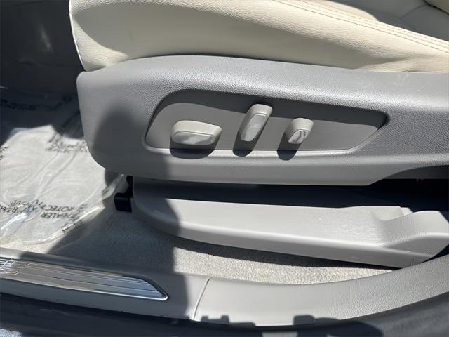 used 2021 Cadillac XT5 car, priced at $27,980