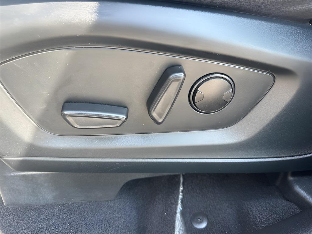 used 2022 Ford Explorer car, priced at $25,995