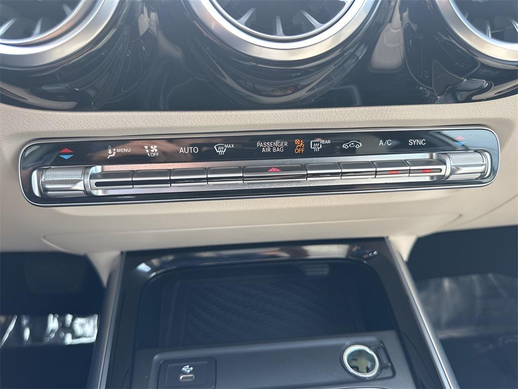 used 2025 Mercedes-Benz GLA 250 car, priced at $33,650