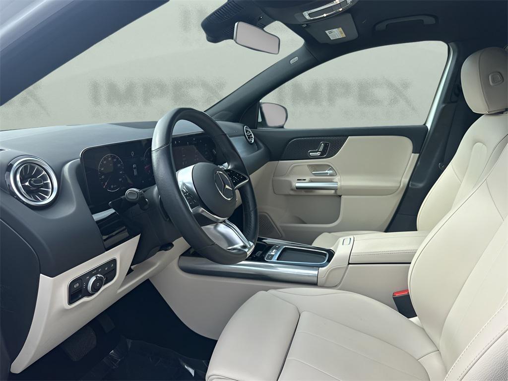 used 2025 Mercedes-Benz GLA 250 car, priced at $33,650