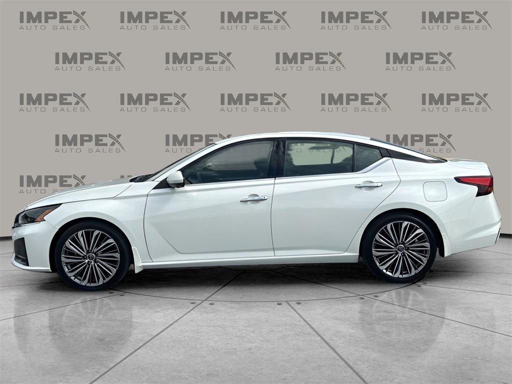 used 2023 Nissan Altima car, priced at $23,900