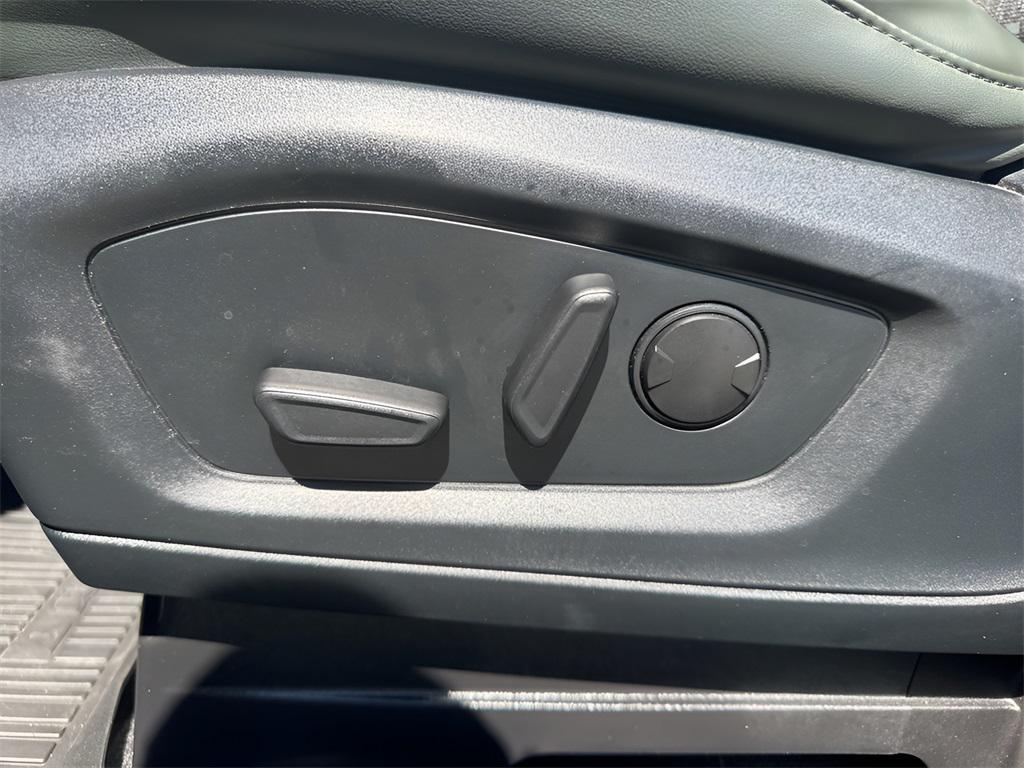 used 2022 Ford Explorer car, priced at $34,650