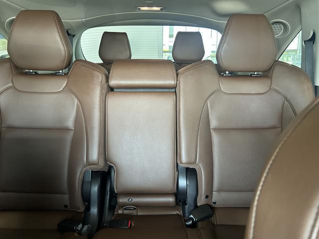 used 2019 Acura MDX car, priced at $27,995