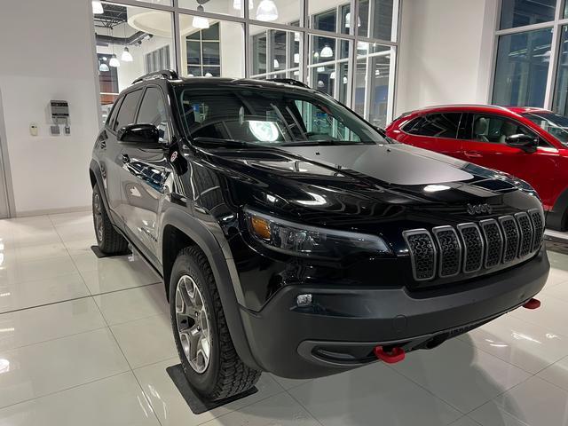 used 2022 Jeep Cherokee car, priced at $27,995