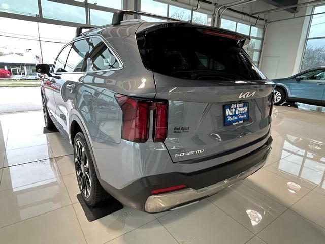 used 2025 Kia Sorento car, priced at $34,495