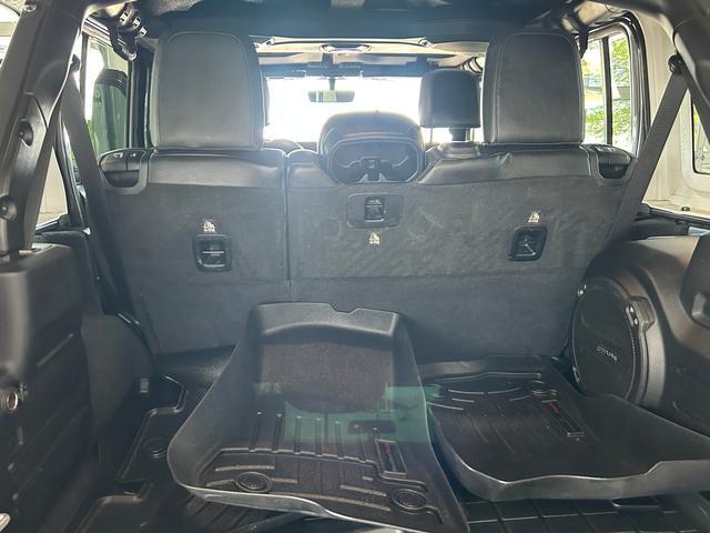 used 2019 Jeep Wrangler Unlimited car, priced at $32,495