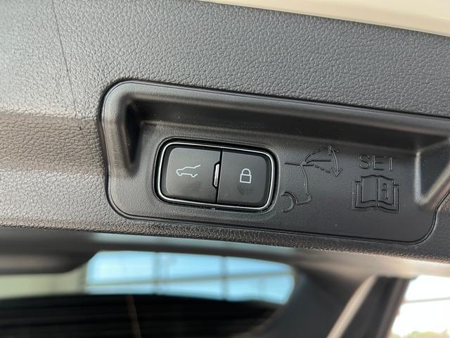 used 2022 Ford Explorer car, priced at $34,995