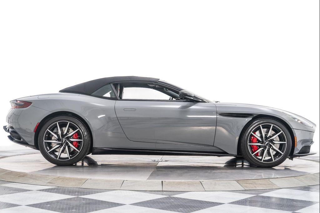 used 2021 Aston Martin DB11 car