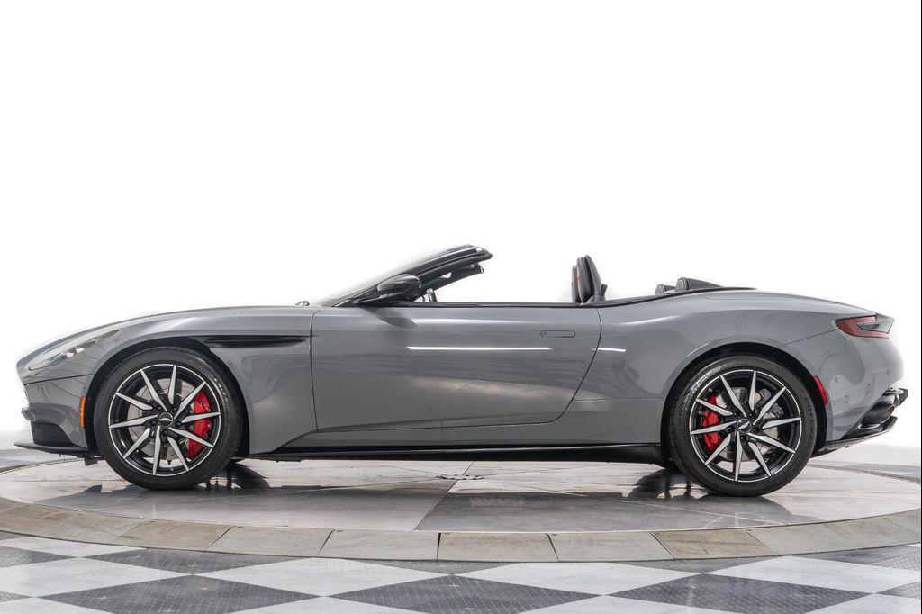 used 2021 Aston Martin DB11 car
